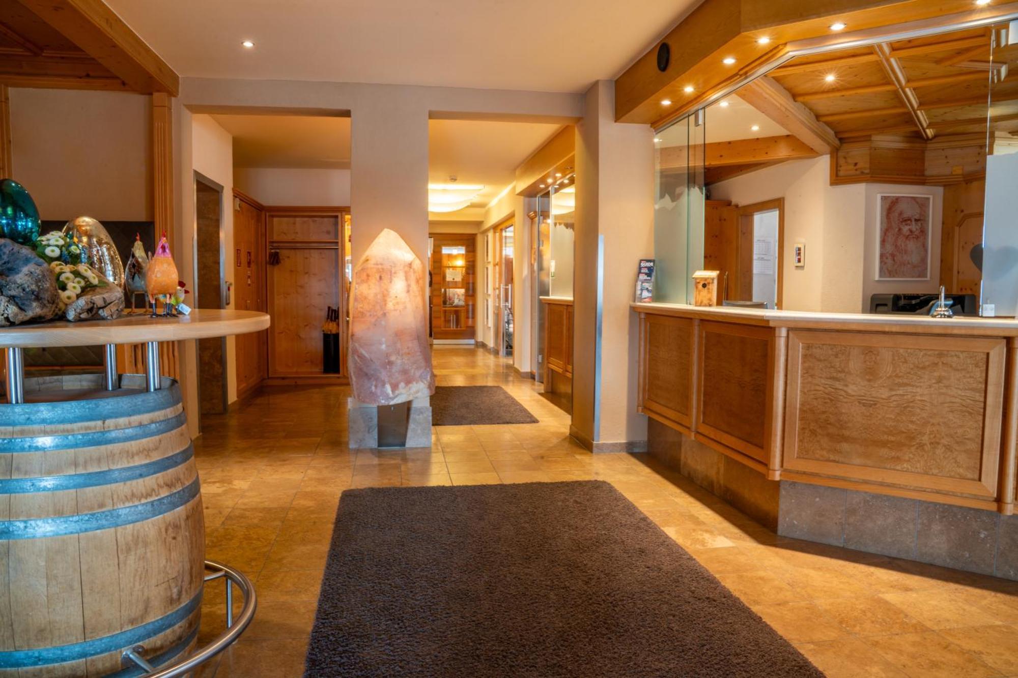Hotel Andy 4 Sterne Superior 제르젠스 외부 사진