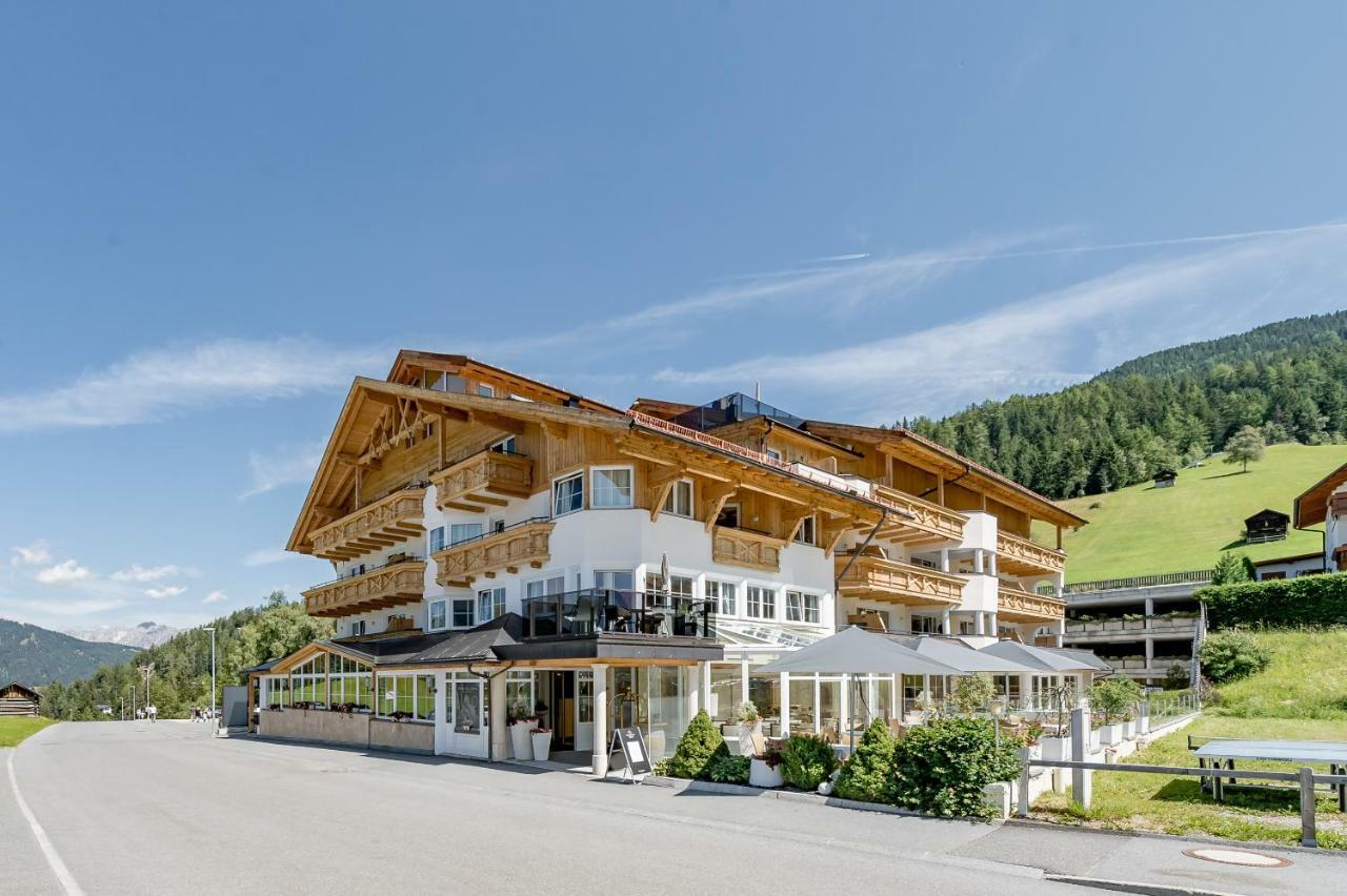 Hotel Andy 4 Sterne Superior 제르젠스 외부 사진