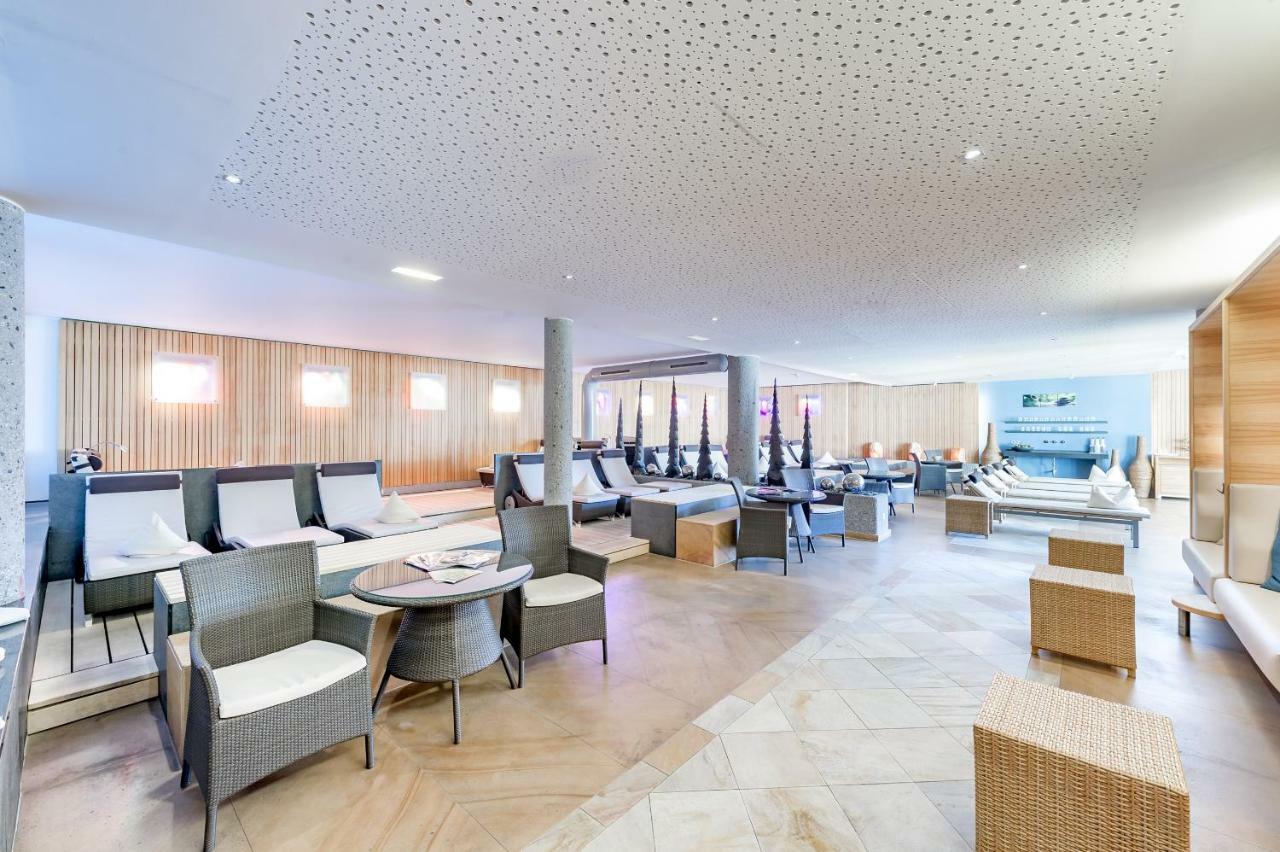 Hotel Andy 4 Sterne Superior 제르젠스 외부 사진
